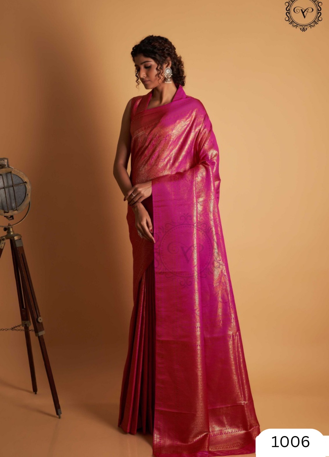 Rose Gold Pink Pure Kanjivaram Silk Saree with Antique & Glossy Finish |  TST | The Silk Trend