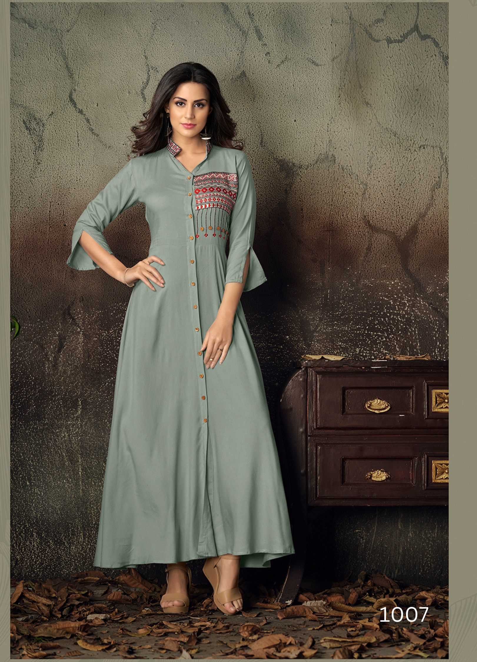 Be it girls or women, Designer kurtis are available at up to 90% off, Best  deal for all - Websmyle