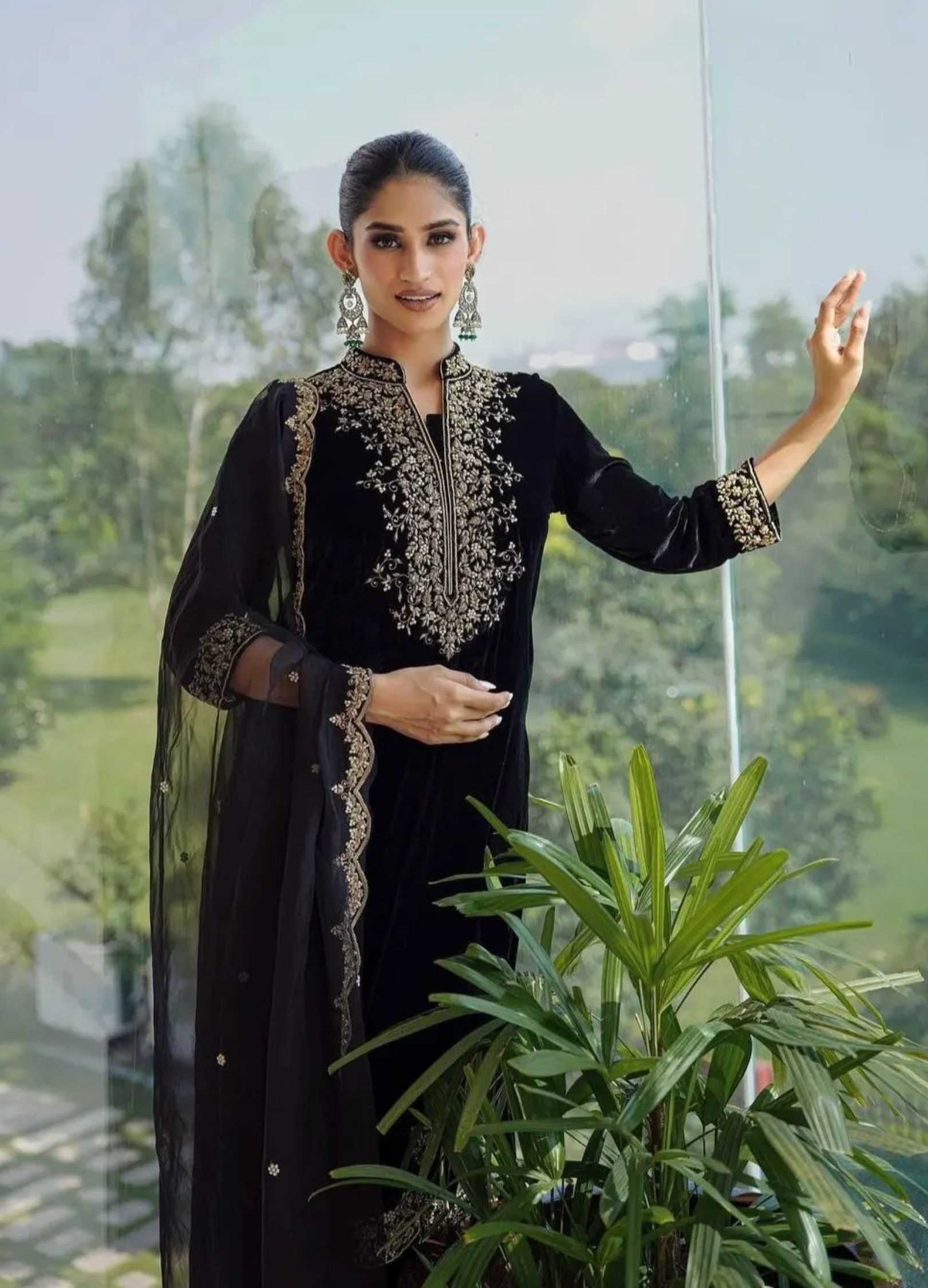Buy Magenta Velvet Embroidered Straight Salwar Suit Online : India -  Palazzo Salwar Suits