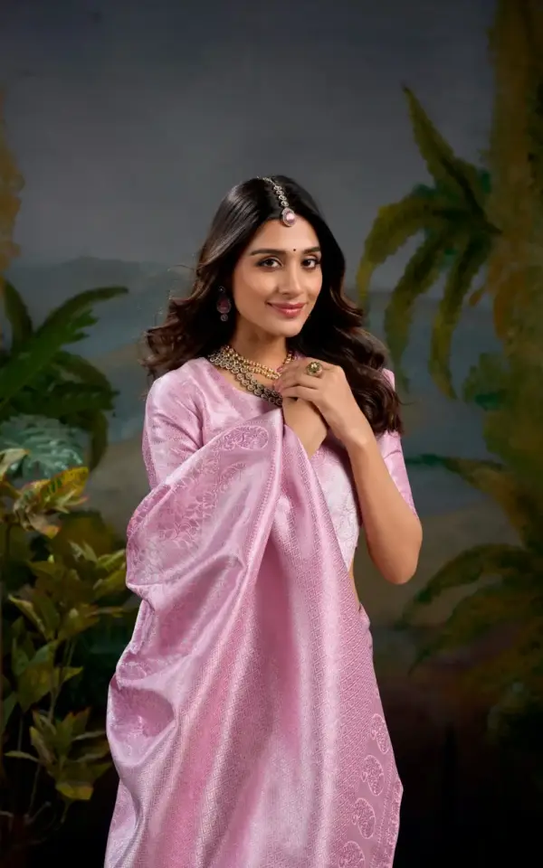 Pink Kanjivaram Weaving Silk Saree