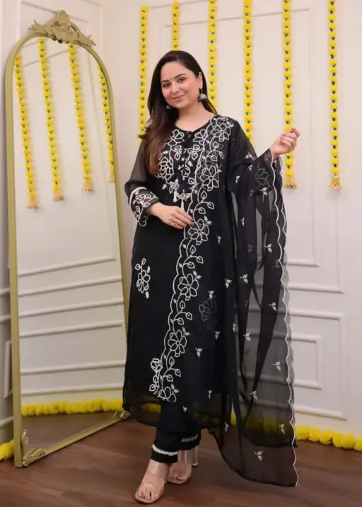 LFK Pari Black Blooming Georgette