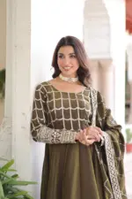 Mohini 9304 Nc Vichitra Sequins Zari Work - Image 4