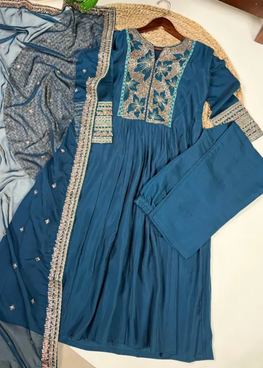 WMN 3034 Blue Roman Silk Embroidery