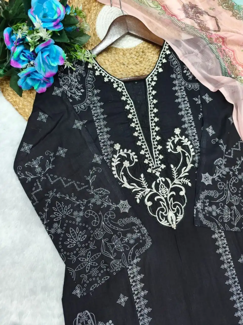 Zarin 67 Black Printed Kurti Pant With Dupatta for woman