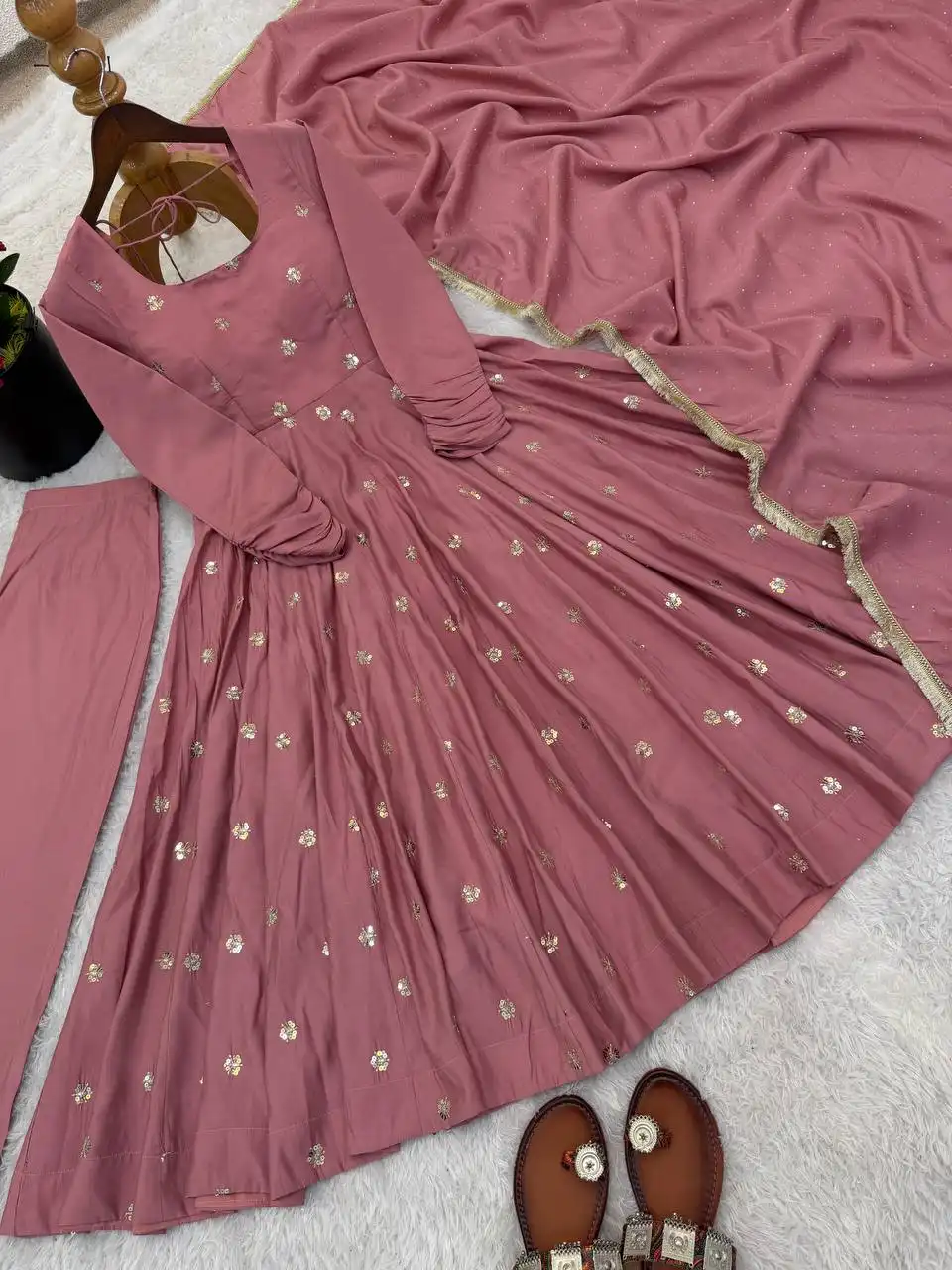 Sabina 5330 Anarkali Kurti Pant With Dupatta woaman