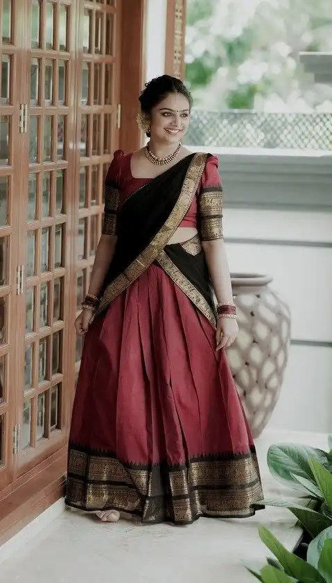 Vally Vol 115 Zari Weaving South Style Lehenga Choli For Women