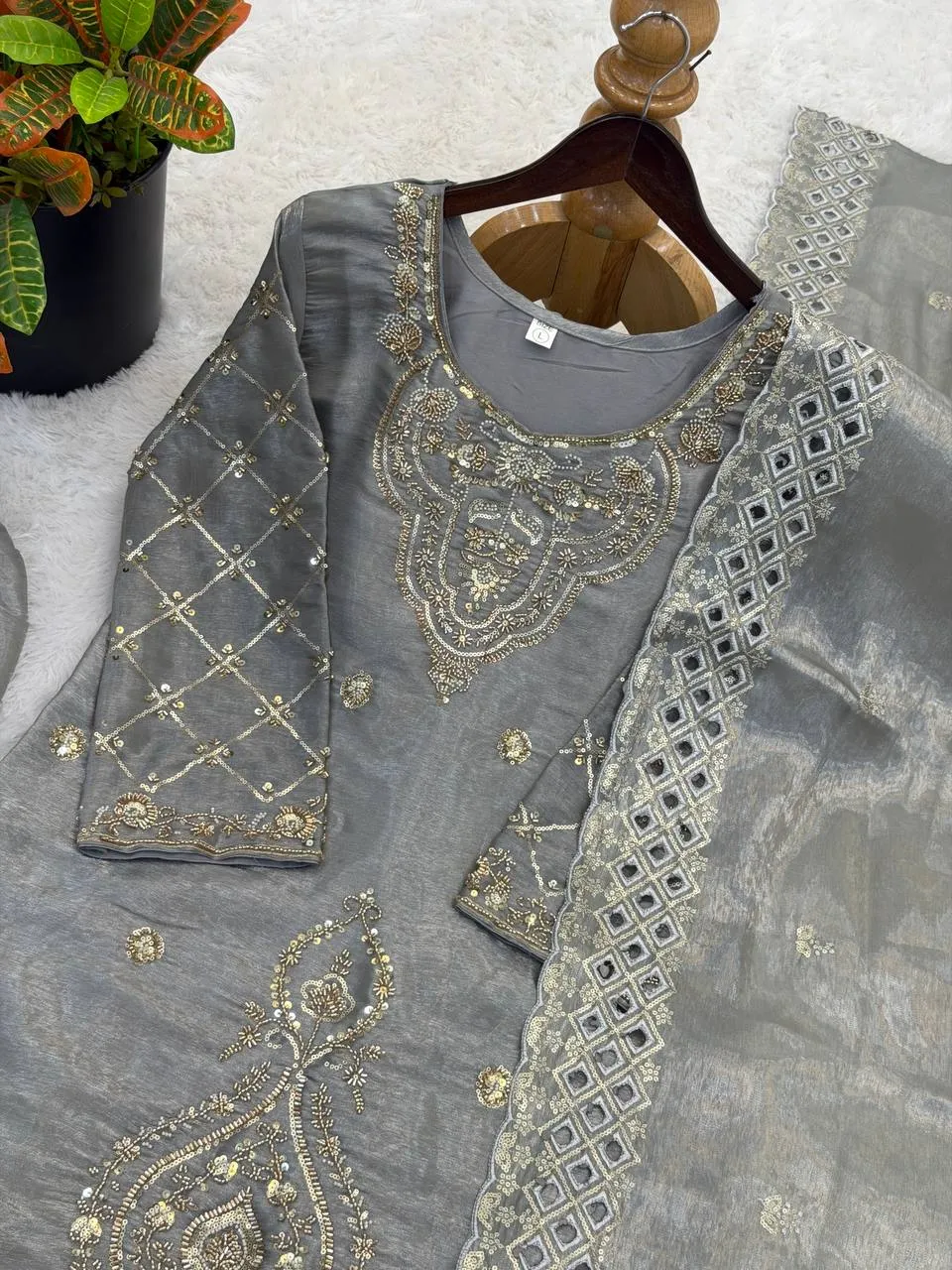 Sabina 5335 Gmy Choo Silk Beads Work Kurti Palazzo With Dupatta