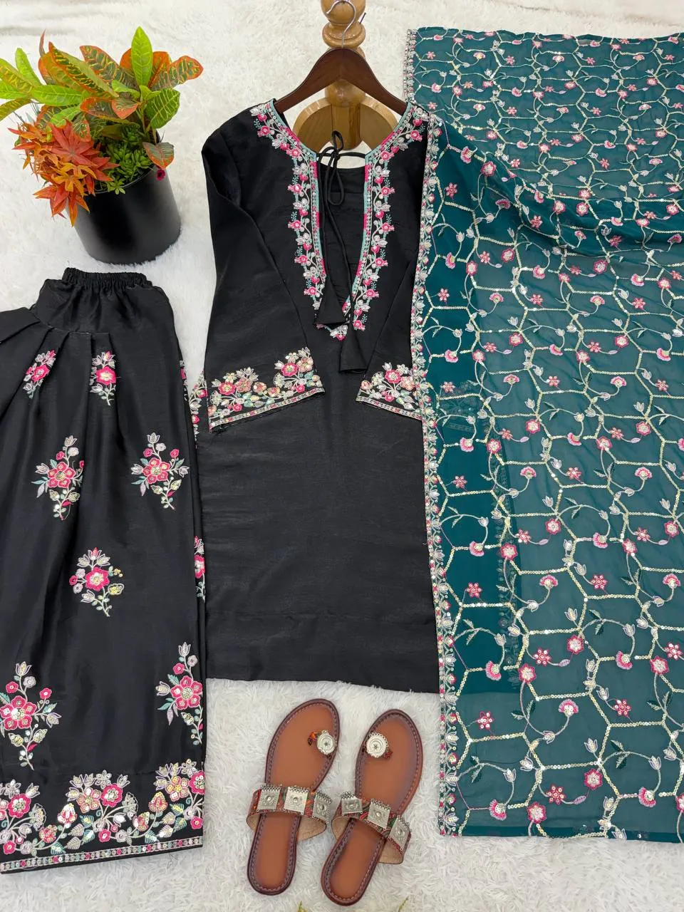 Sabina 1708 Roman Glass Silk Embroidery Salwar Suit