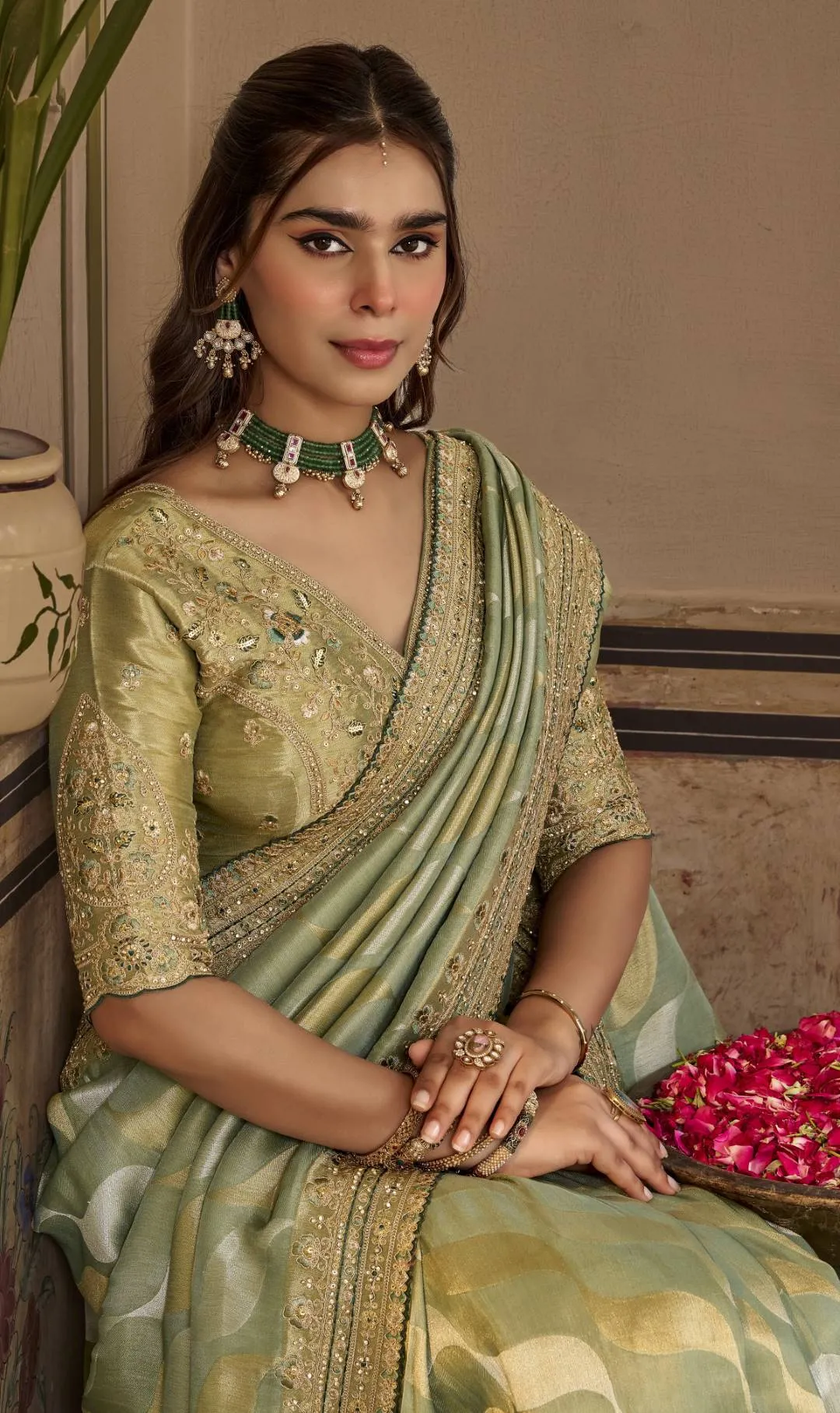 SAJODE RIDDHI Fancy Based Pure Fabric Green Designer Wear Saree