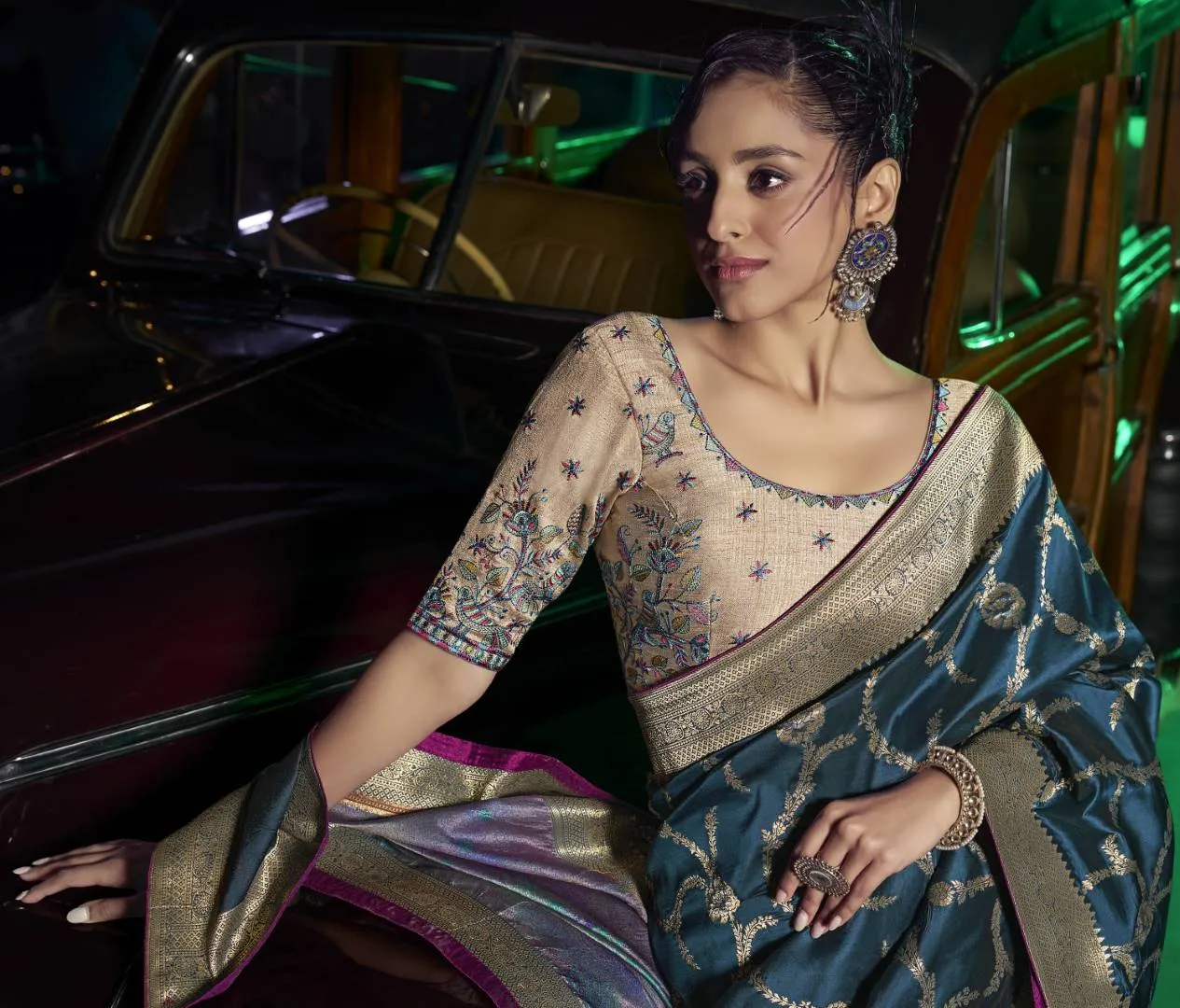 Kira Kavisha Viscose Silk Saree with 3D Woven Pallu Heavy