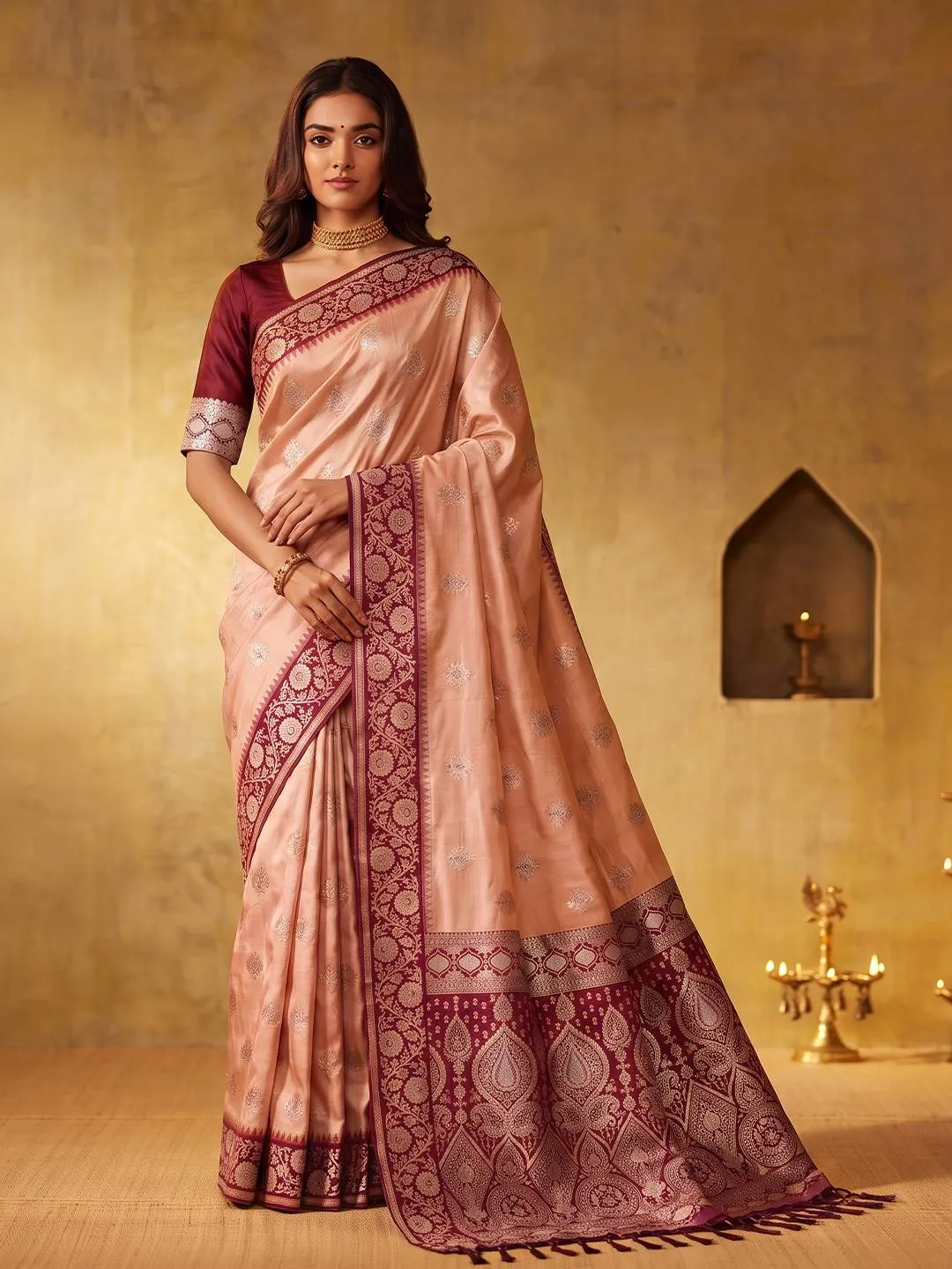 Women's Beautiful Peach Silk Blend Woven Jari Designer Saree